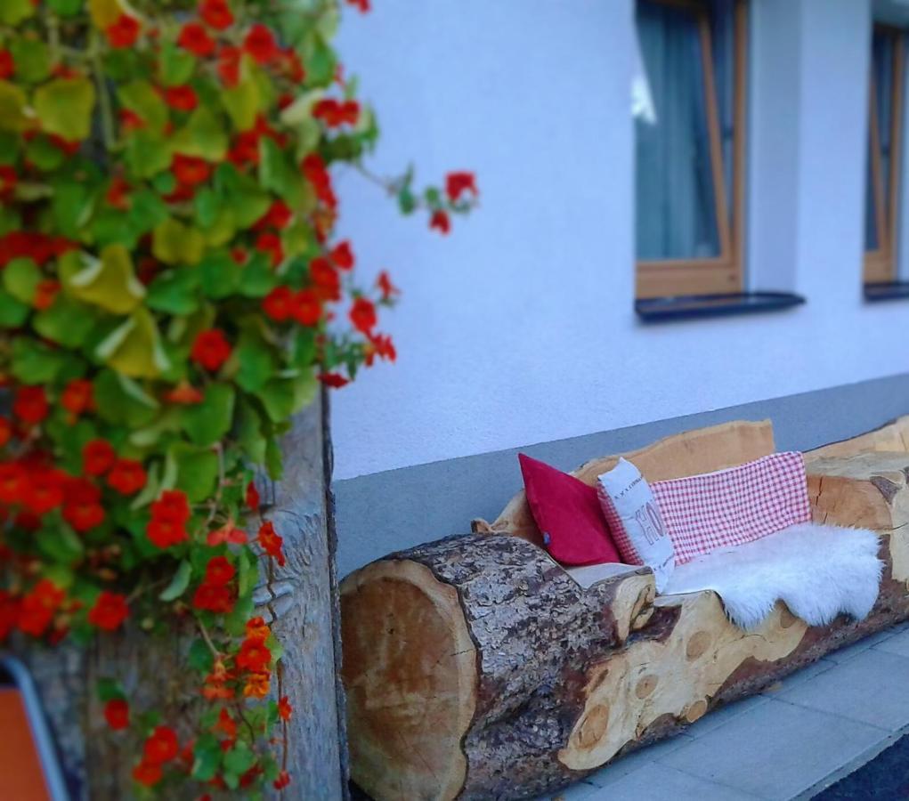 Valrunzhof Direkt Am Seilbahncenter Villa Наудерс Екстериор снимка